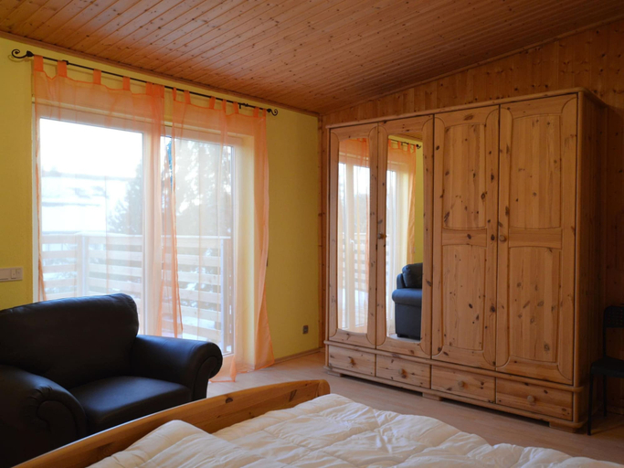 Bedroom 2, Grosses Ferienhaus Fuer 8 Personen, Manderscheid, Bernkastel-Wittlich