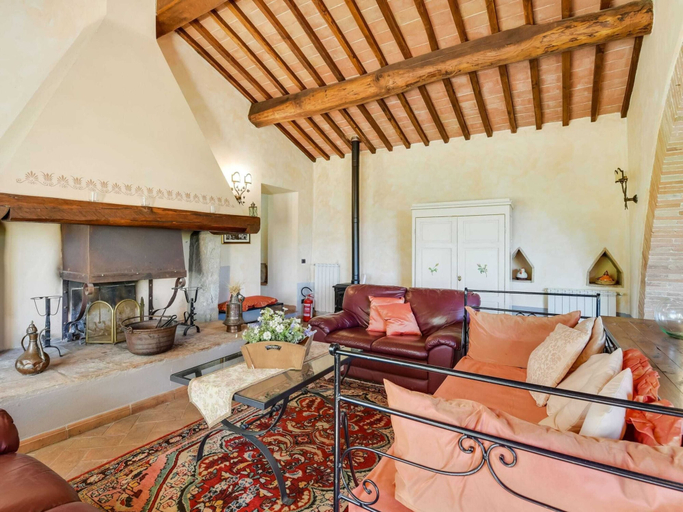 Living area, Holiday Home in Celle Sul Rigo With Swimming Pool, Siena
