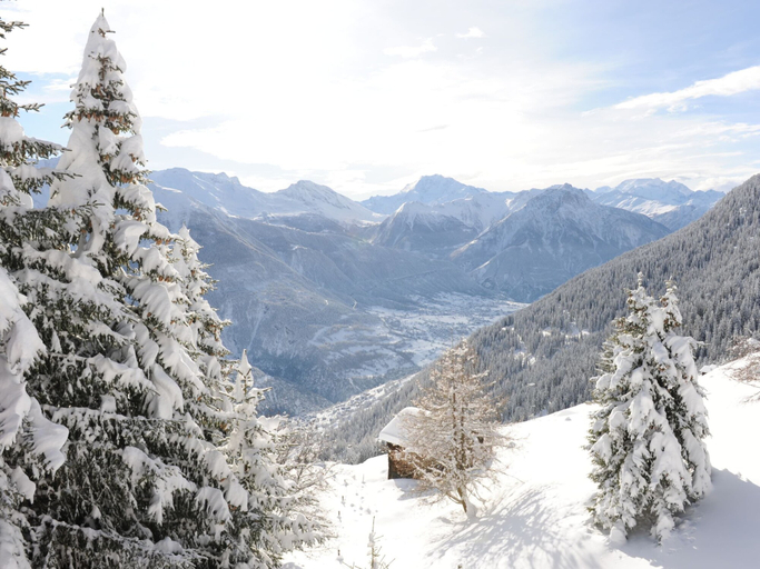 Others 5, Comfy Apartment in Riederalp with Balcony, Raron