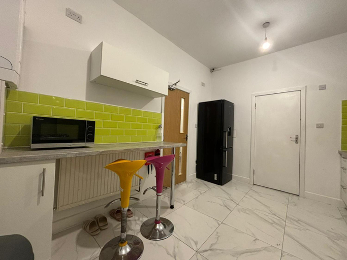 Others 5, PRIVATE ROOM TOWN CENTRE FREE PARKING, Buckinghamshire