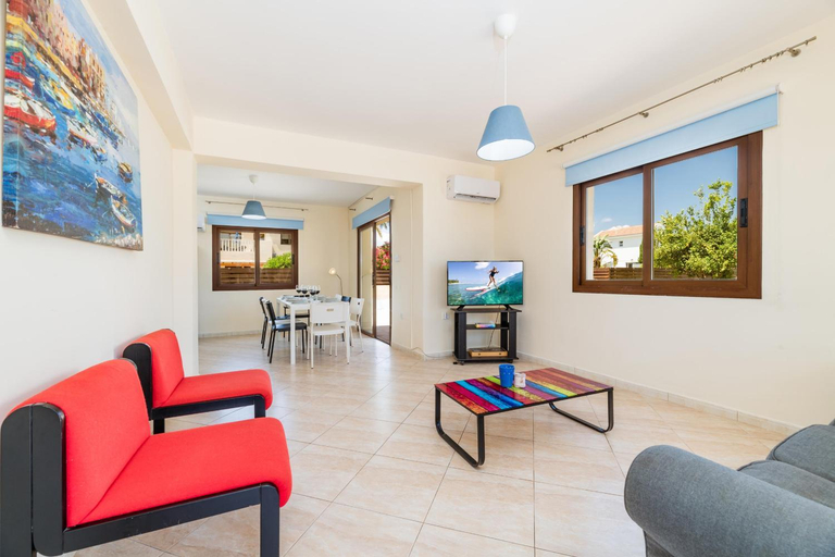 Others 3, Villa Sarah
