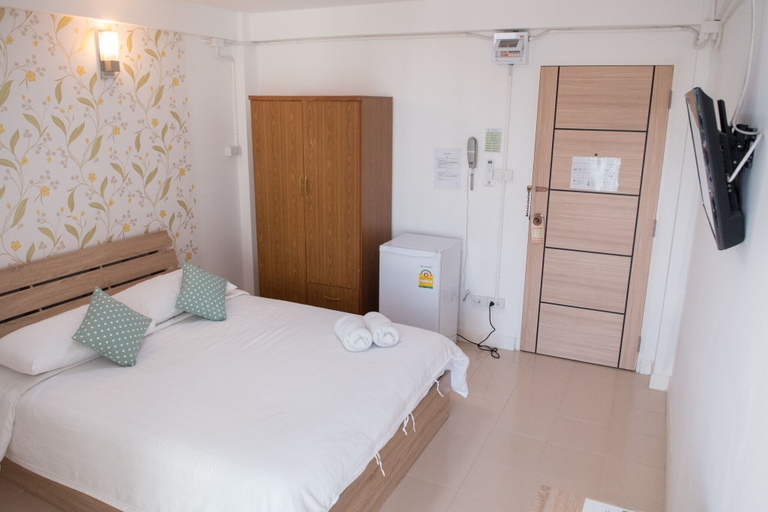 Bedroom 2, Malizon Hotel & Residences, Muang Nonthaburi
