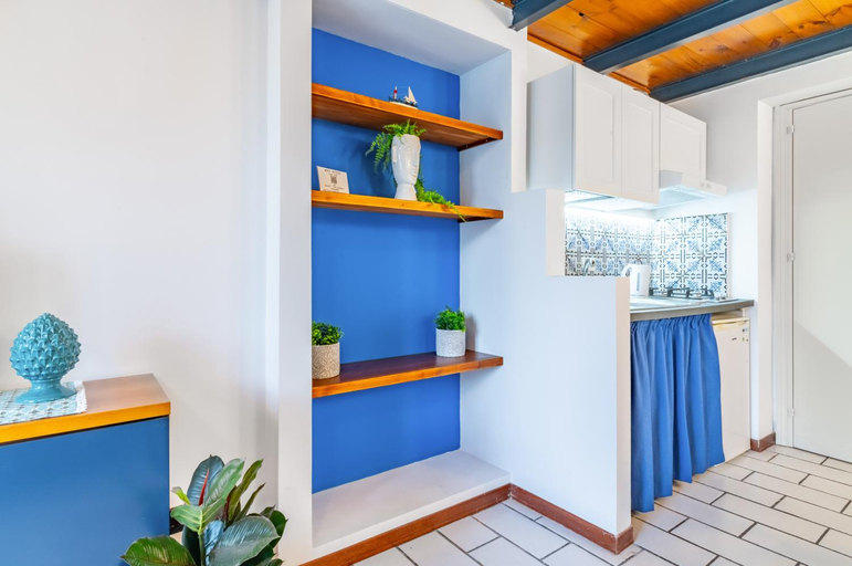 Others 5, GuestHost - The Traveller's House - Palermo Station Apartments, Palermo