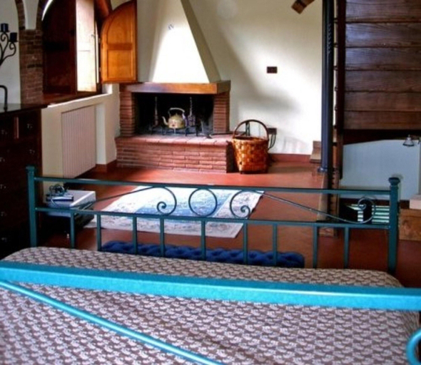 Room 5, Apartment for 4 People, Poppi, Arezzo