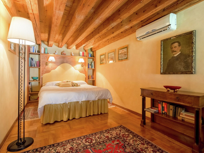 Room 4, Villa in Venice With Private Pool & Park, Padua