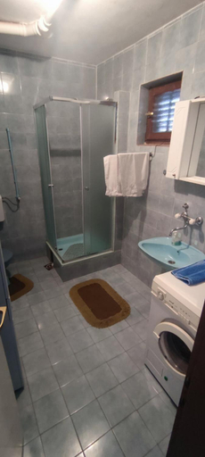 Bathroom 3, Alina Apartment Rentals, Niš