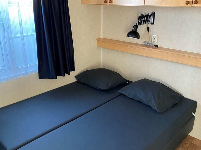 Bedroom 2, Chalet in Duinhoeve with Van Gogh Style, Tilburg