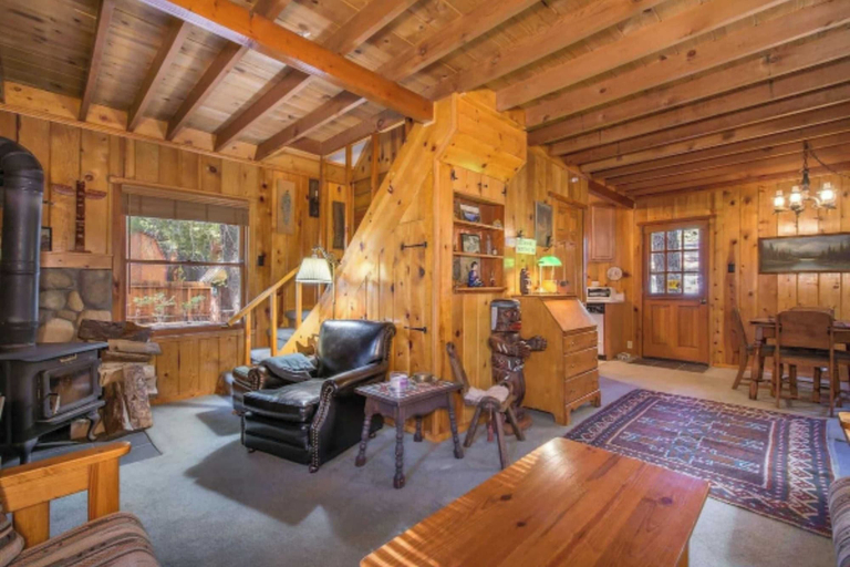 Others 5, Owl's Peak by Avantstay Private Pine Tree Cabin Mins From The Water, El Dorado