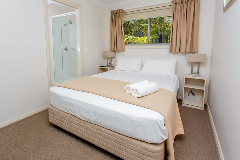Bedroom 3, Lakeside Forster Holiday Park, Great Lakes