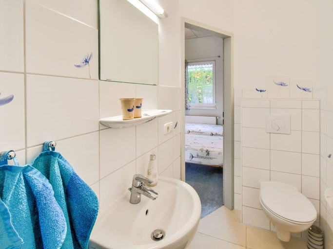 Bathroom 3, Wohnung nahe Ostsee Graal Muritz Strand, Rostock