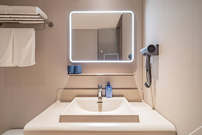 Bathroom 3, Hanting Hotel Lishui Qingtian Railway Station, Lishui