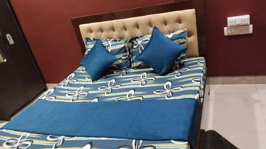 Bedroom 4, Dev paying guest house, Varanasi