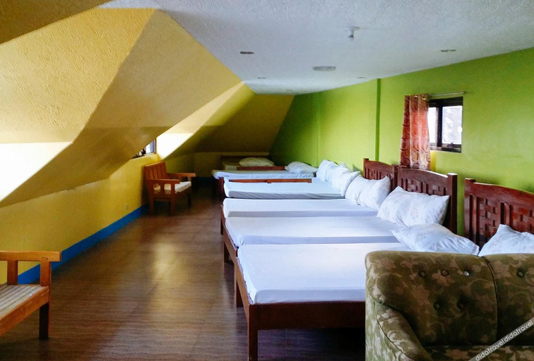 Bedroom 2, RedDoorz Hostel @ Baguio Tourist Cabin, Baguio City
