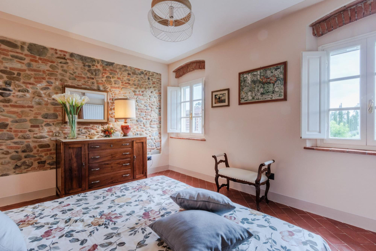 Room 5, Villa Papari in Gragnano, Lucca