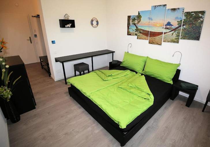 Bedroom 16