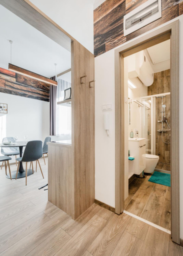 Bathroom, Elemental Retreats - Wood & Water Studios, Budapesti