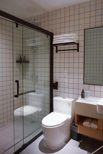 Bathroom 3, Dongfanghong Hot Springs Hotel, Baoji