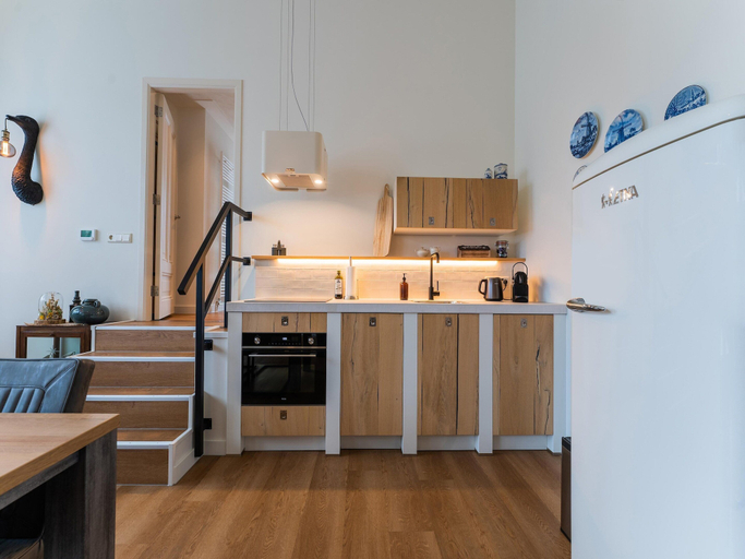 Private kitchen 4, Holiday Home in Kaatsheuvel With hot tub, Loon op Zand