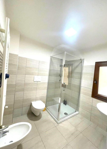Bathroom, B&B Mya, Brindisi