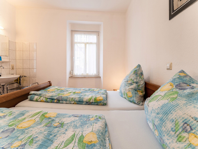 Bedroom 4, Home for 5 Persons in 1350 Year Old Mosel Town, Cochem-Zell