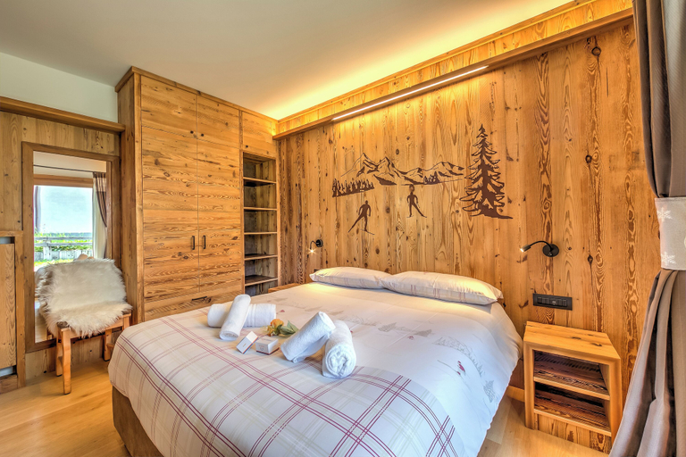 Bedroom 2, Casa Loredana, Sondrio