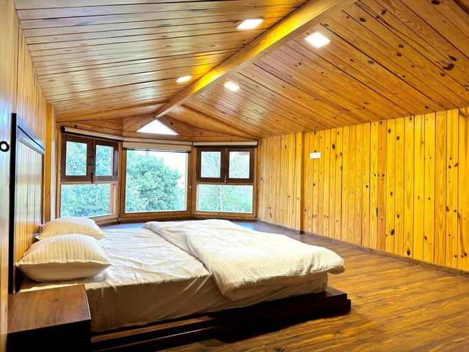 Bedroom 2, Luxury 5 Bedroom Cottage Country Homes, Nainital