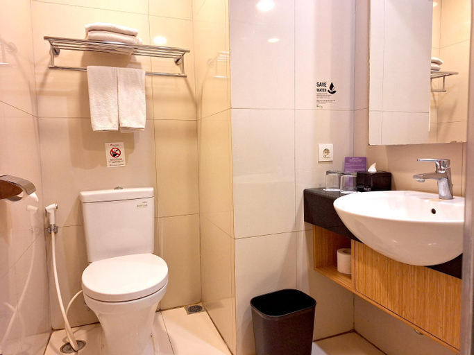 Bathroom 14