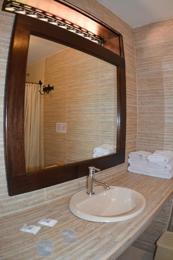 Bathroom 3, La Hosteria de Anita, Cusco