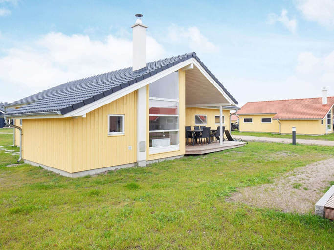 Others 2, Holiday Home in Grossenbrode, Ostholstein