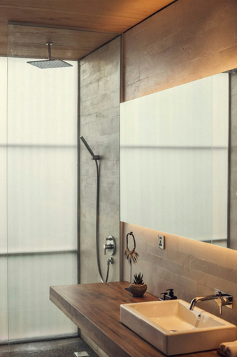 Bathroom 8