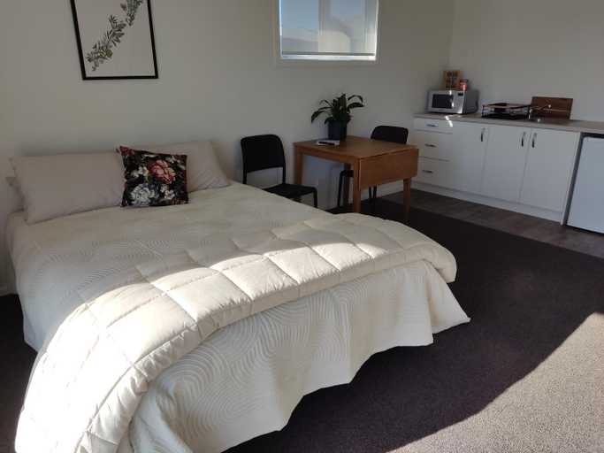Bedroom, Studios On Carroll - ex Ferry Hotel, Wairoa