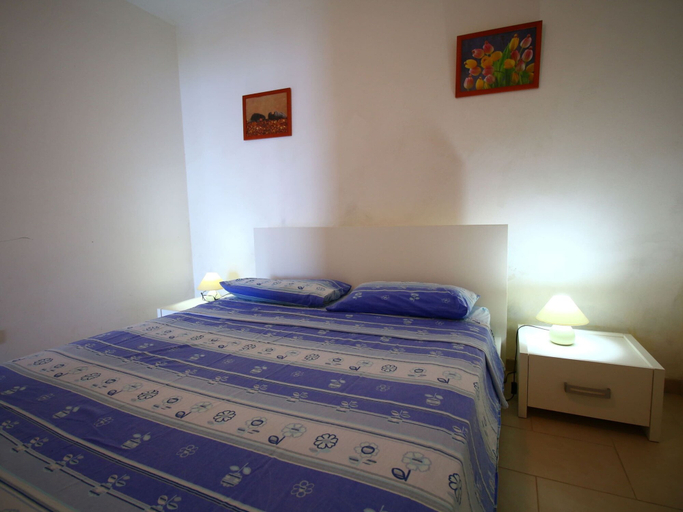 Bedroom 4, Family Sea-view Retreat in Parghelia, Vibo Valentia