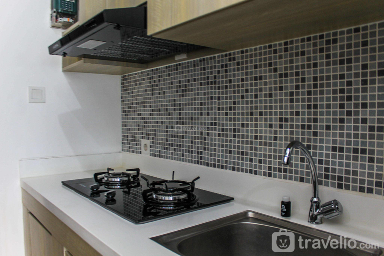 Others 2, Stylish Studio Casa De Parco Apartment By Travelio, Tangerang
