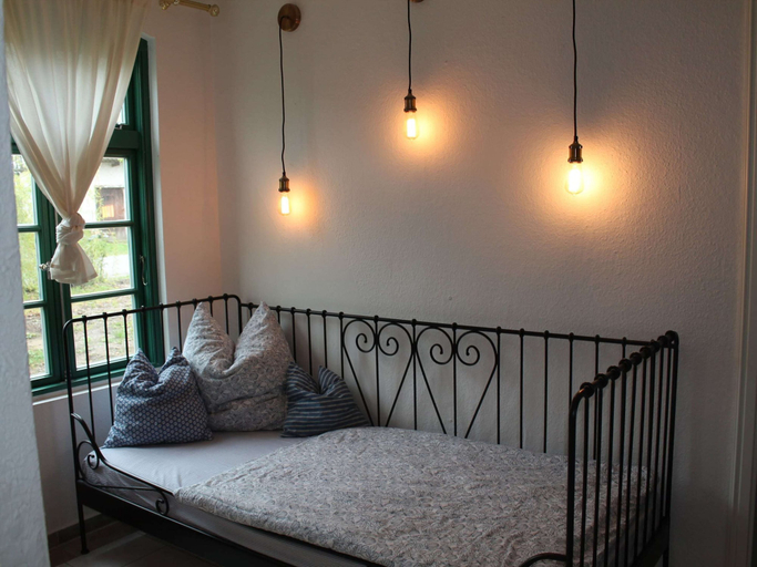 Bedroom 3, Wohnung in Neuburg in der Nahe des Ostseestrandes, Nordwestmecklenburg