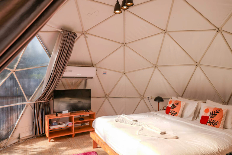 Bedroom 12