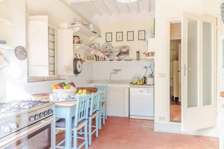 Others 5, Villa Birdsong in Camaiore, Lucca