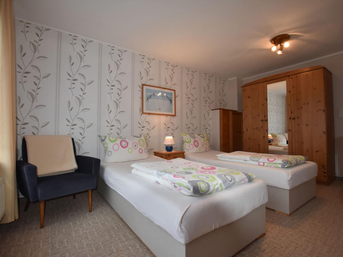 Bedroom 3, Schtsne Wohnung in Krtspelin in der Nhhe von Meer, Rostock