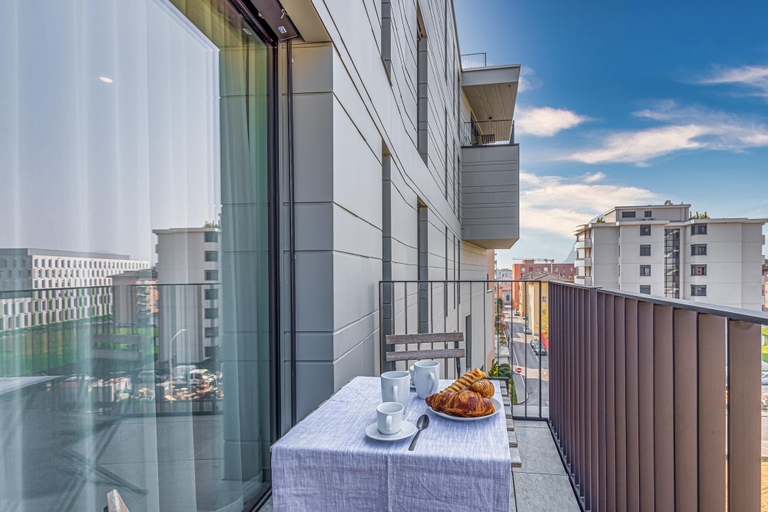 Others 5, Icon H 506 Suite Business, Lugano