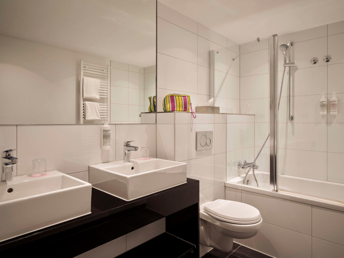 Bathroom 9