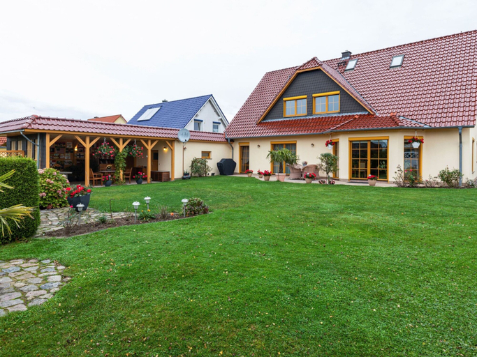 Others 5, Apartment in Kuhlungsborn Near Sandy Beach, Rostock