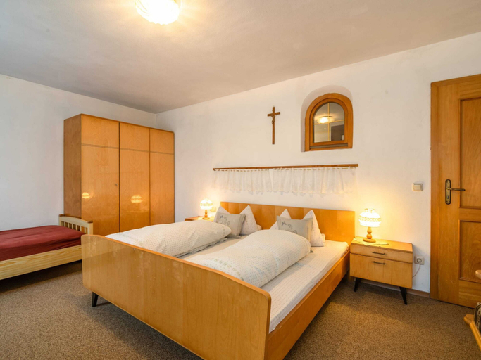 Room 3, Farmhouse Near Oberammergau, Garmisch-Partenkirchen