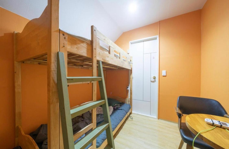 Bedroom 4, Halla Guest House, Jeju