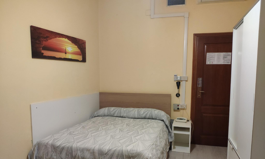Bedroom 12