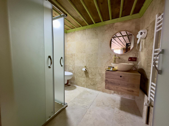 Bathroom 3, Almula Cave, Avanos