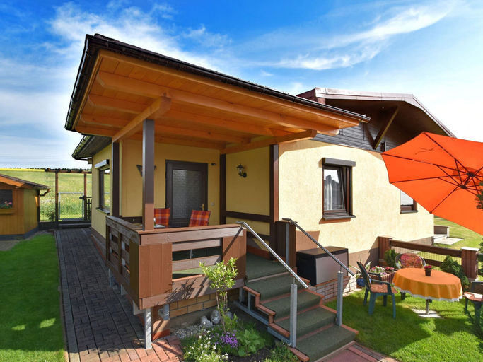 Others 3, Cozy Holiday Home in Großbreitenbach near Schwarza Valley, Ilm-Kreis