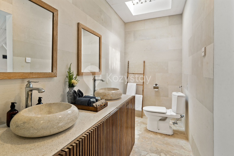 Bathroom 5, Dewandaru Villa by Kozystay - Canggu, Badung