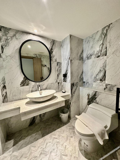 Bathroom, Debua hotel Pattaya, Pattaya