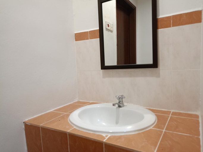Bathroom 4, Alamanda 864 Afamosa Private Swimming Pool Kareoke BBQ, Alor Gajah
