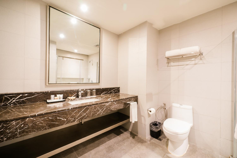 Bathroom 11