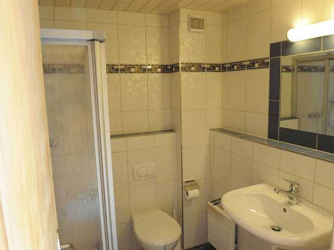 Bathroom 4, Comfy Apartment in Riederalp with Balcony, Raron